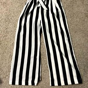 Wide leg striped, paper bag pant